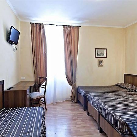 Trastevere Hotel Cisterna Рим Экстерьер фото